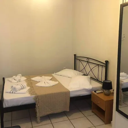 Antonis Rooms Ermoupoli Exterior photo