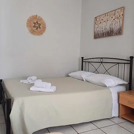 Antonis Rooms Ermoupoli Exterior photo